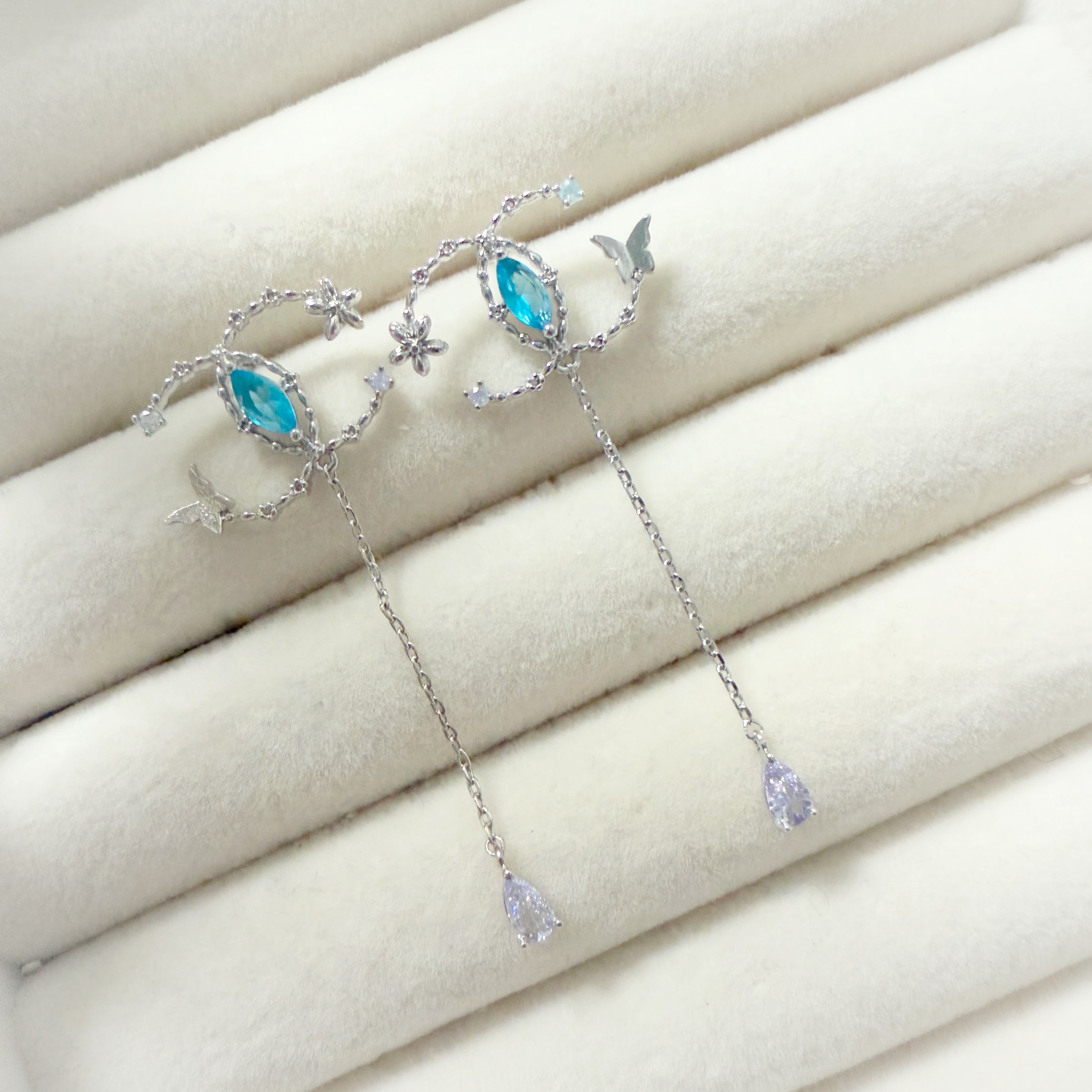 Graceful C-Shaped Flutter Dangle Earrings - Sisilia Jewels