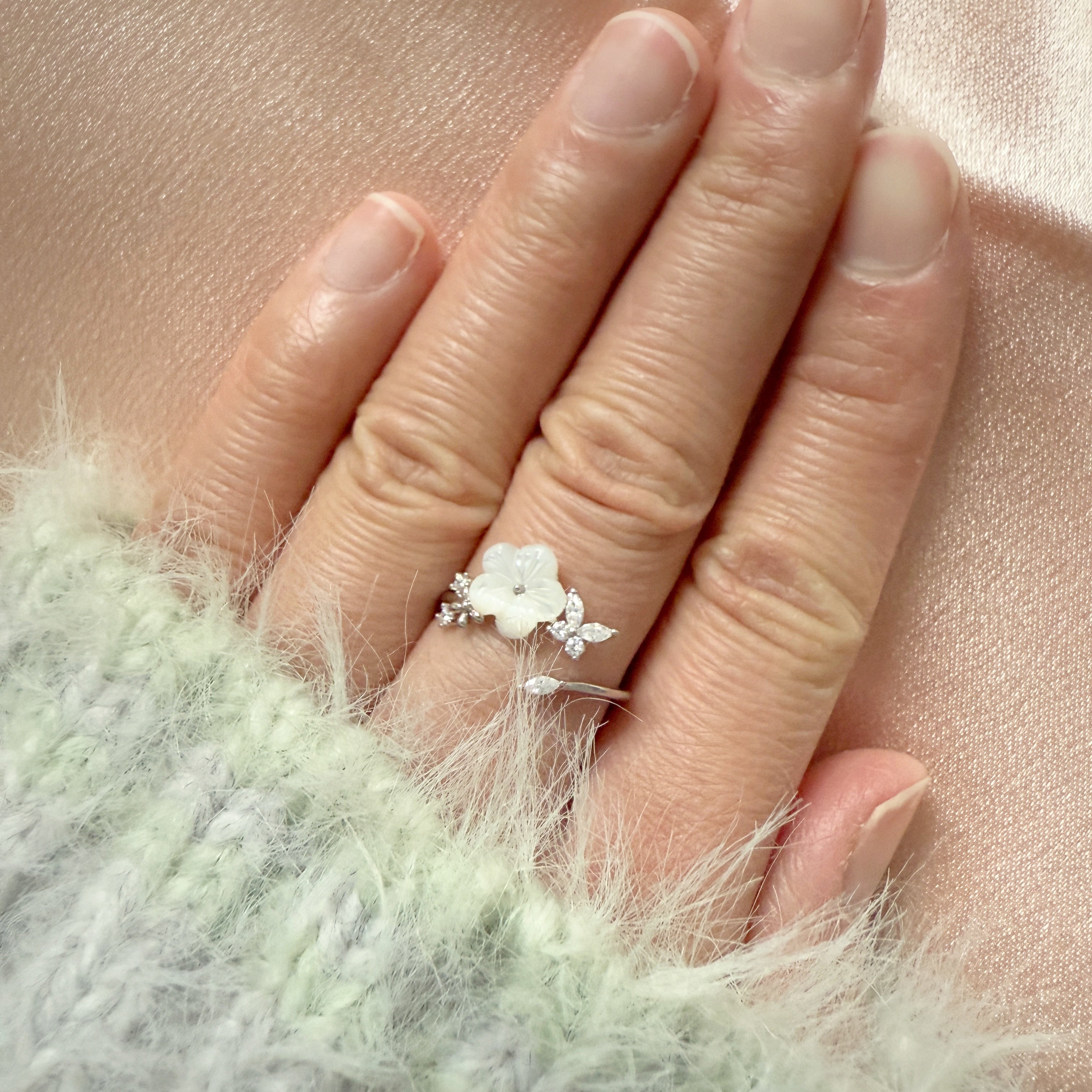 Mother-of-Pearl Petal Fantasy Silver Adjustable Ring - Sisilia Jewels