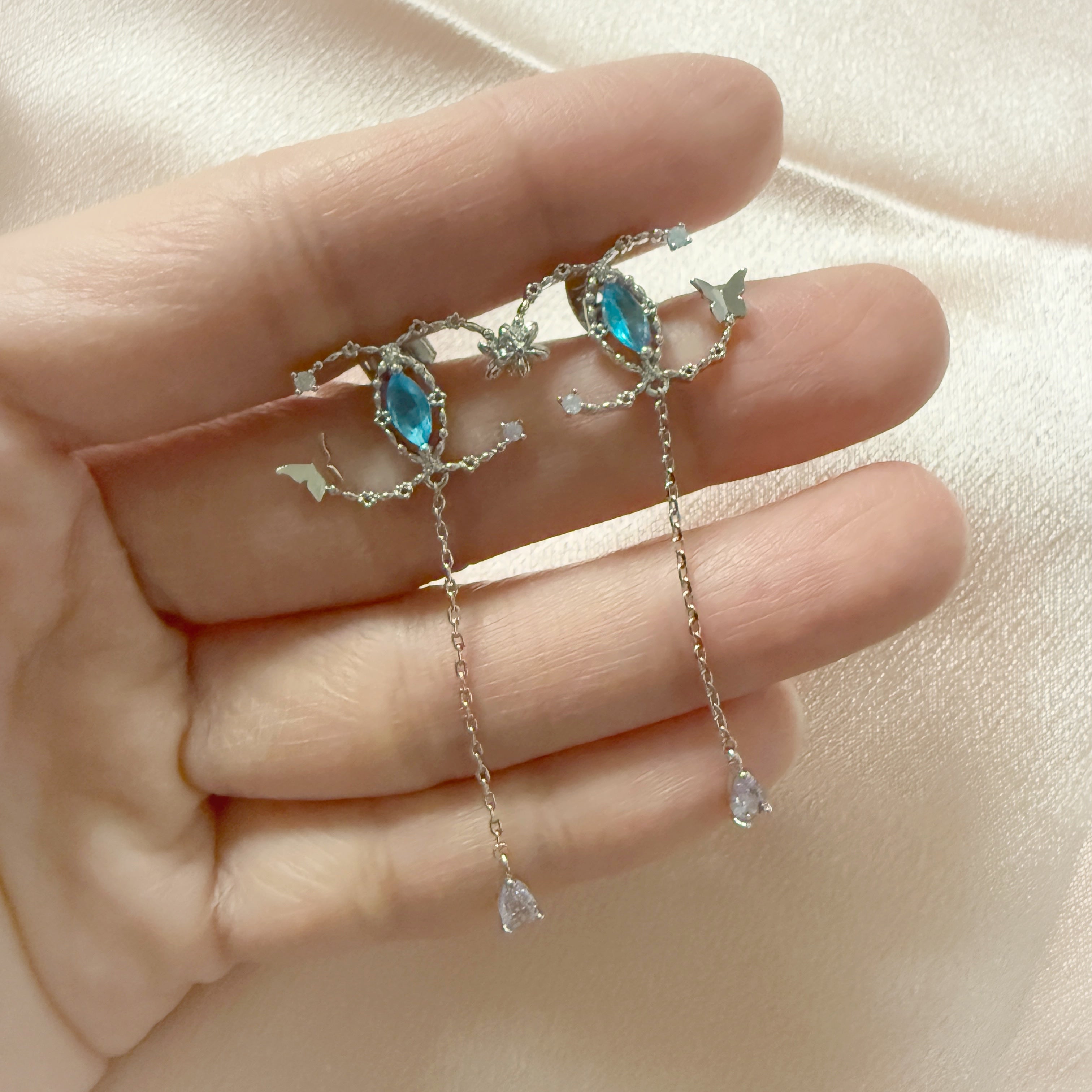 Graceful C-Shaped Flutter Dangle Earrings - Sisilia Jewels