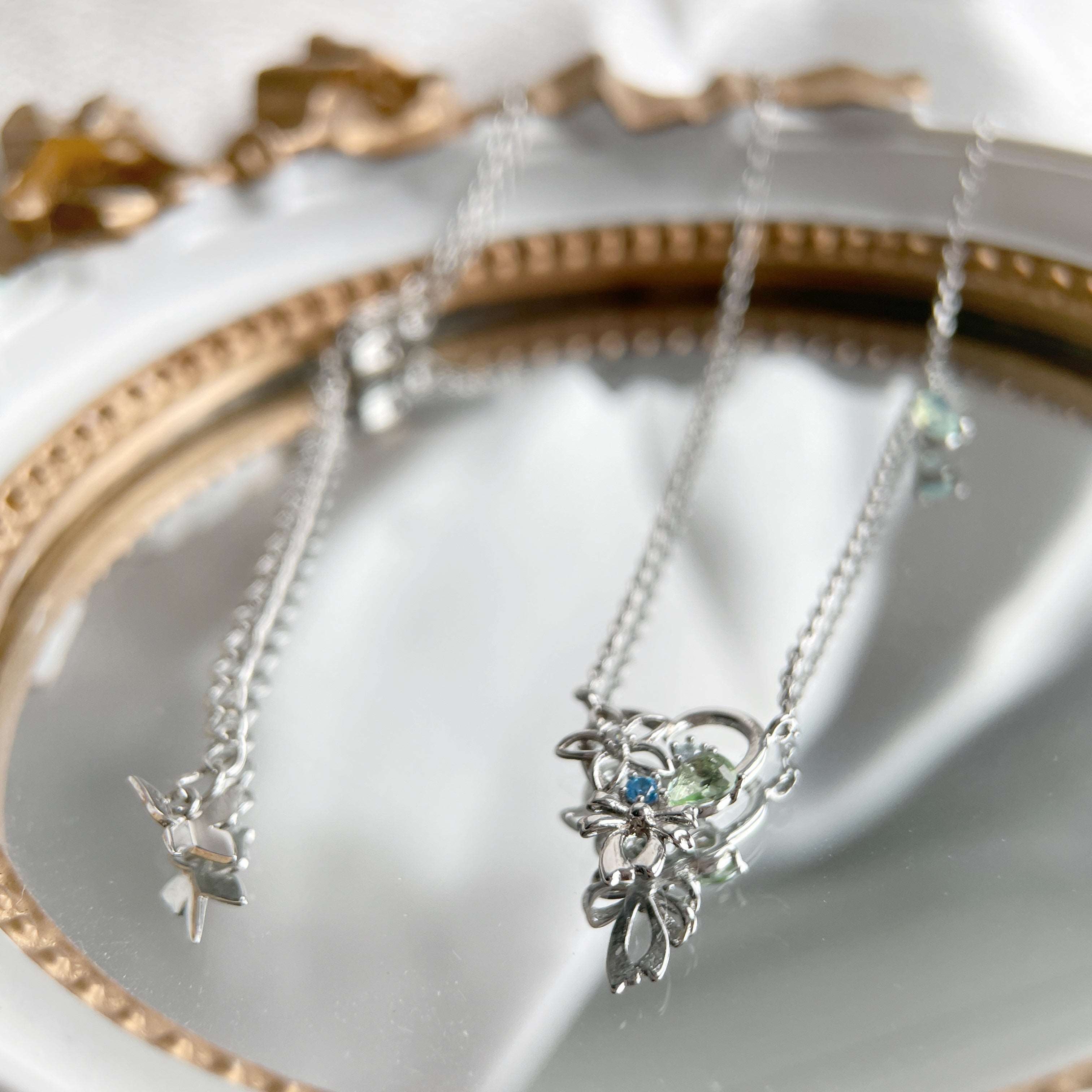 Silver tiny flower pendant necklace - Sisilia Jewels