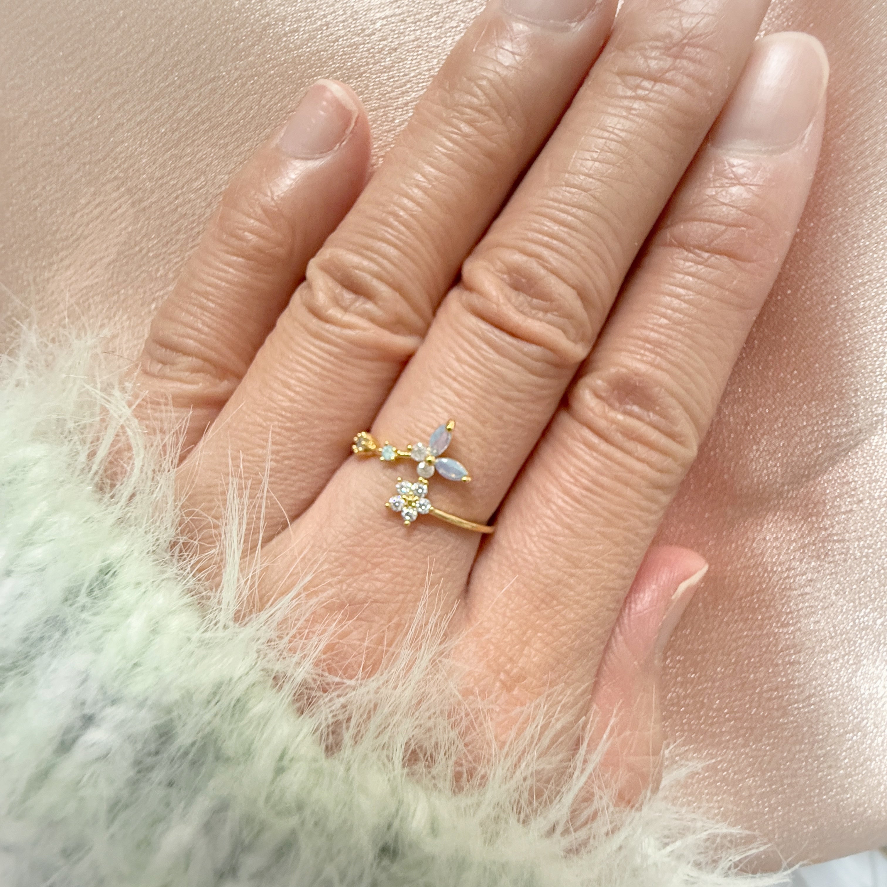 Fluttering Star Petals Gem Gold Open Ring - Sisilia Jewels