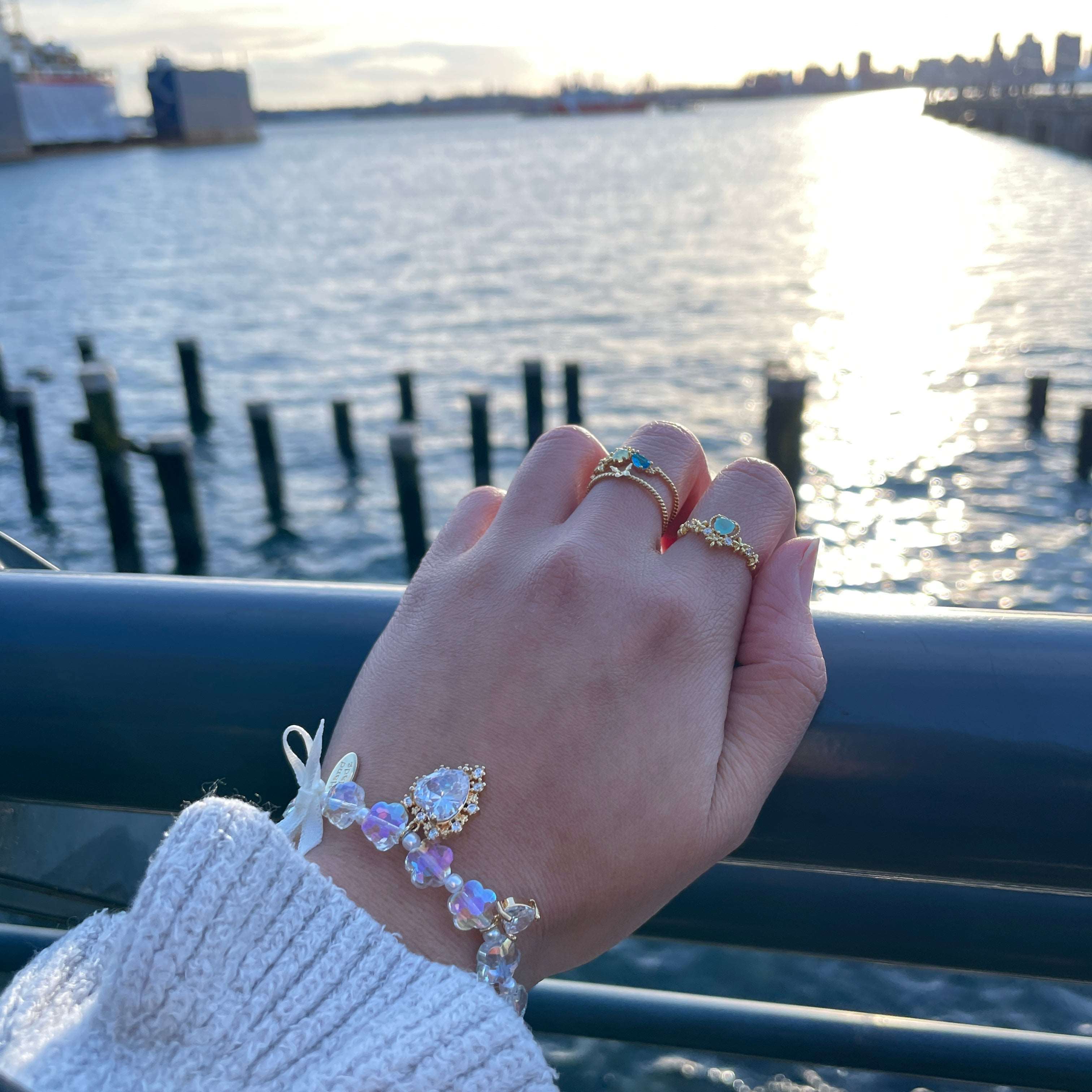 White flower crystal bracelet - Sisilia Jewels